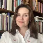 Mariahollaroova e1700734927117 150x150